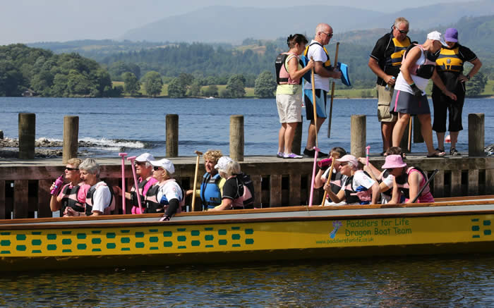 There were some new paddlers and visitors trying out dragon boat paddling.